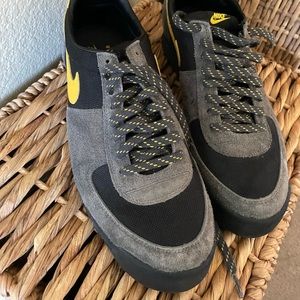 Nike lava Dome mens size 13